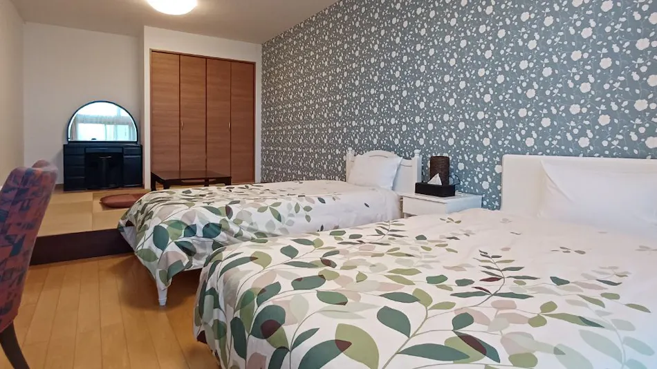 Hotel Swan Lake Nagara