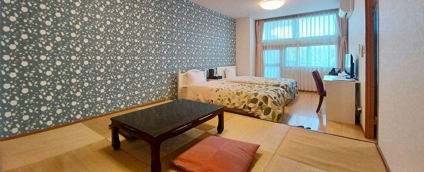 Hotel Swan Lake Nagara
