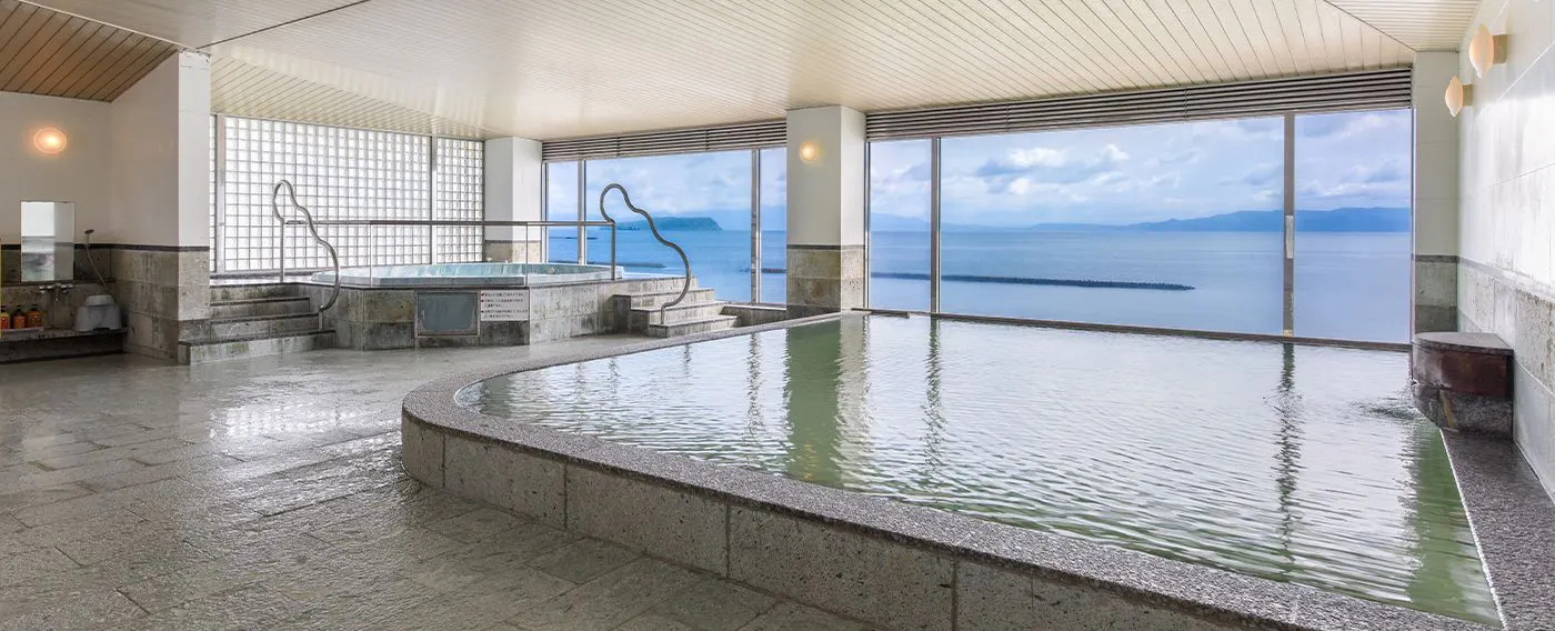 ห้องอาบน้ำสาธารณะพร้อมวิว