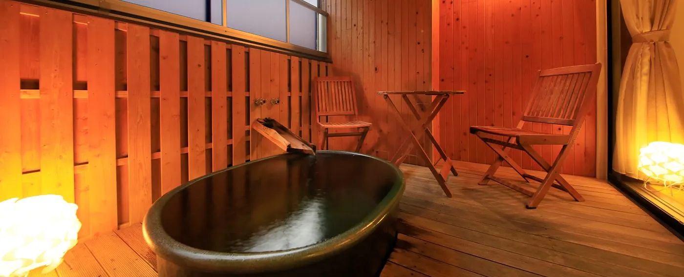 ออนเซ็น露天風呂