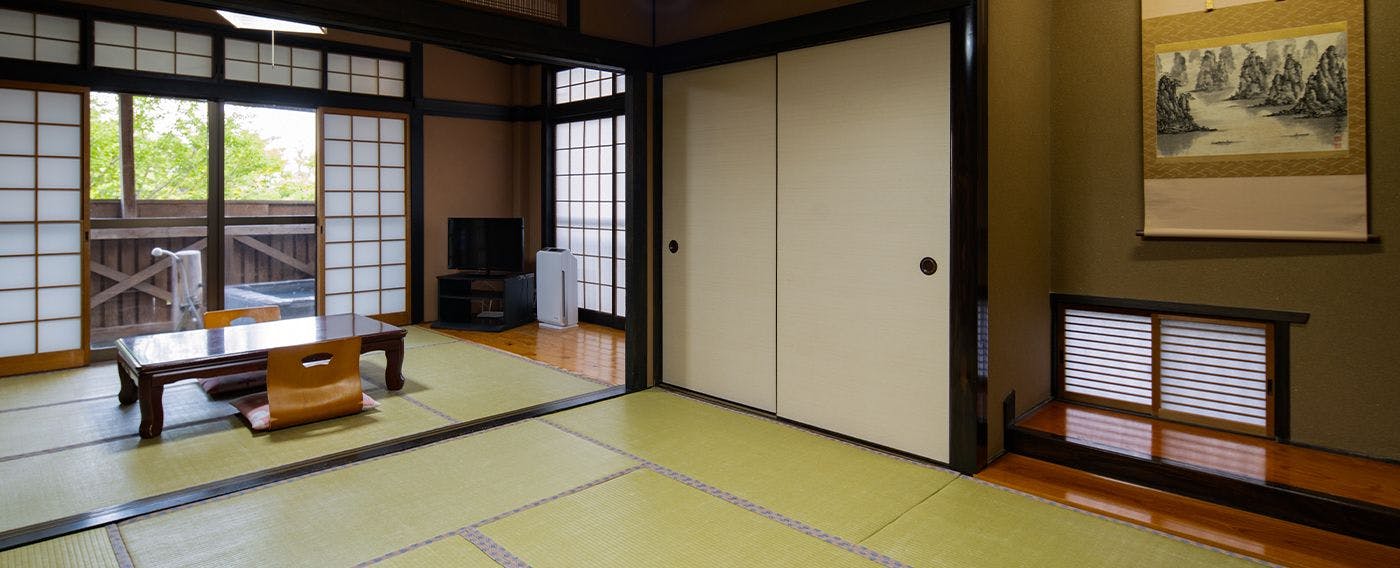 อาคารหลัก ห้องสไตล์ญี่ปุ่นพร้อมออนเซ็นกลางแจ้ง (16 เสื่อทาทามิ)