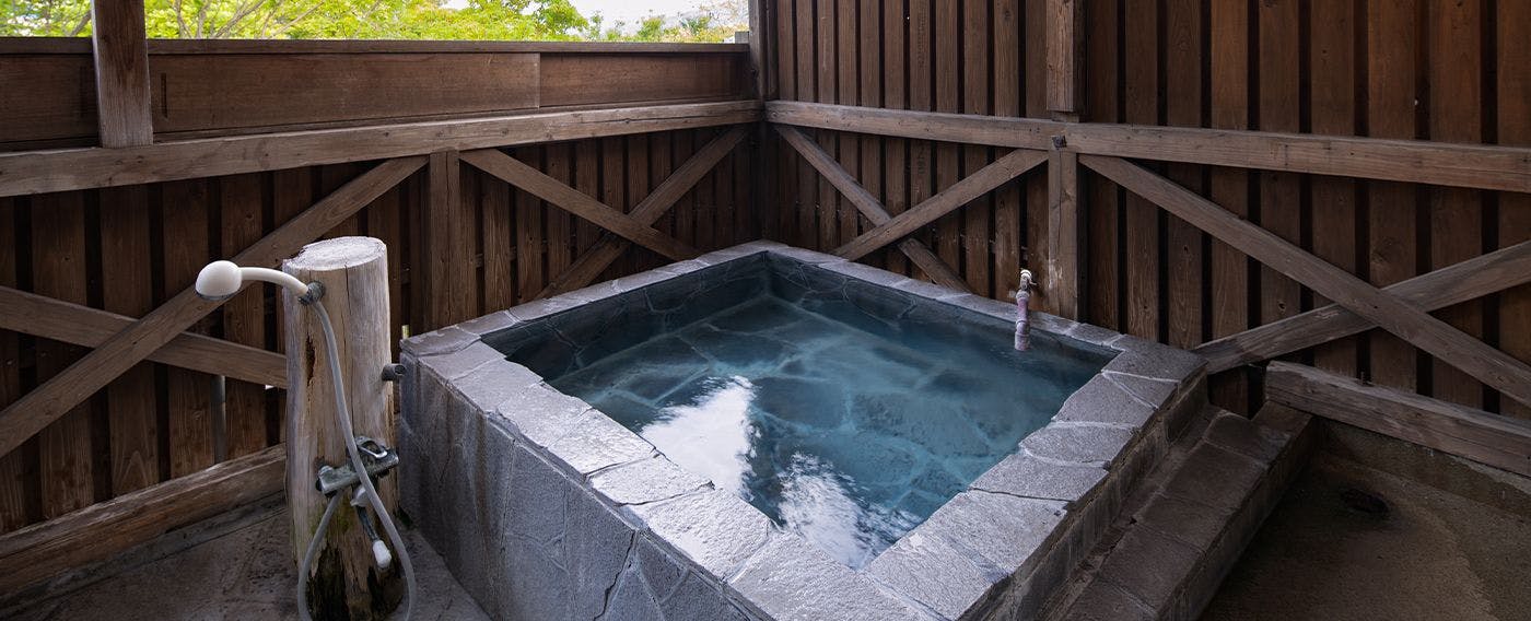 อาคารหลัก ห้องสไตล์ญี่ปุ่น 16 เสื่อทาทามิ พร้อมอ่างอาบน้ำกลางแจ้งส่วนตัว