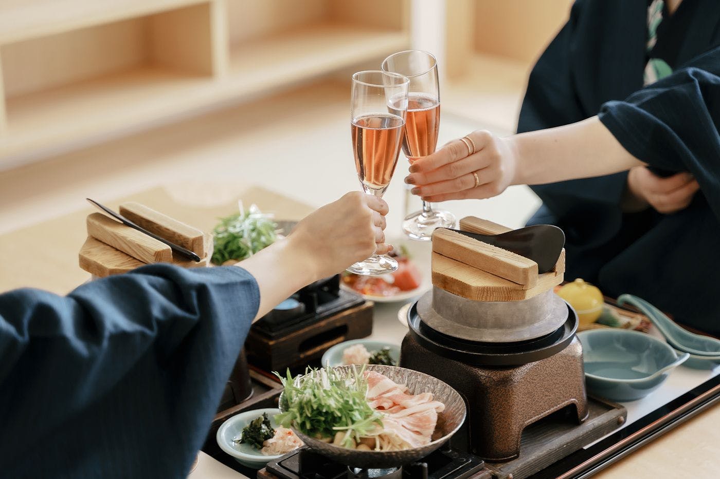 Gambar makan malam di Kamar