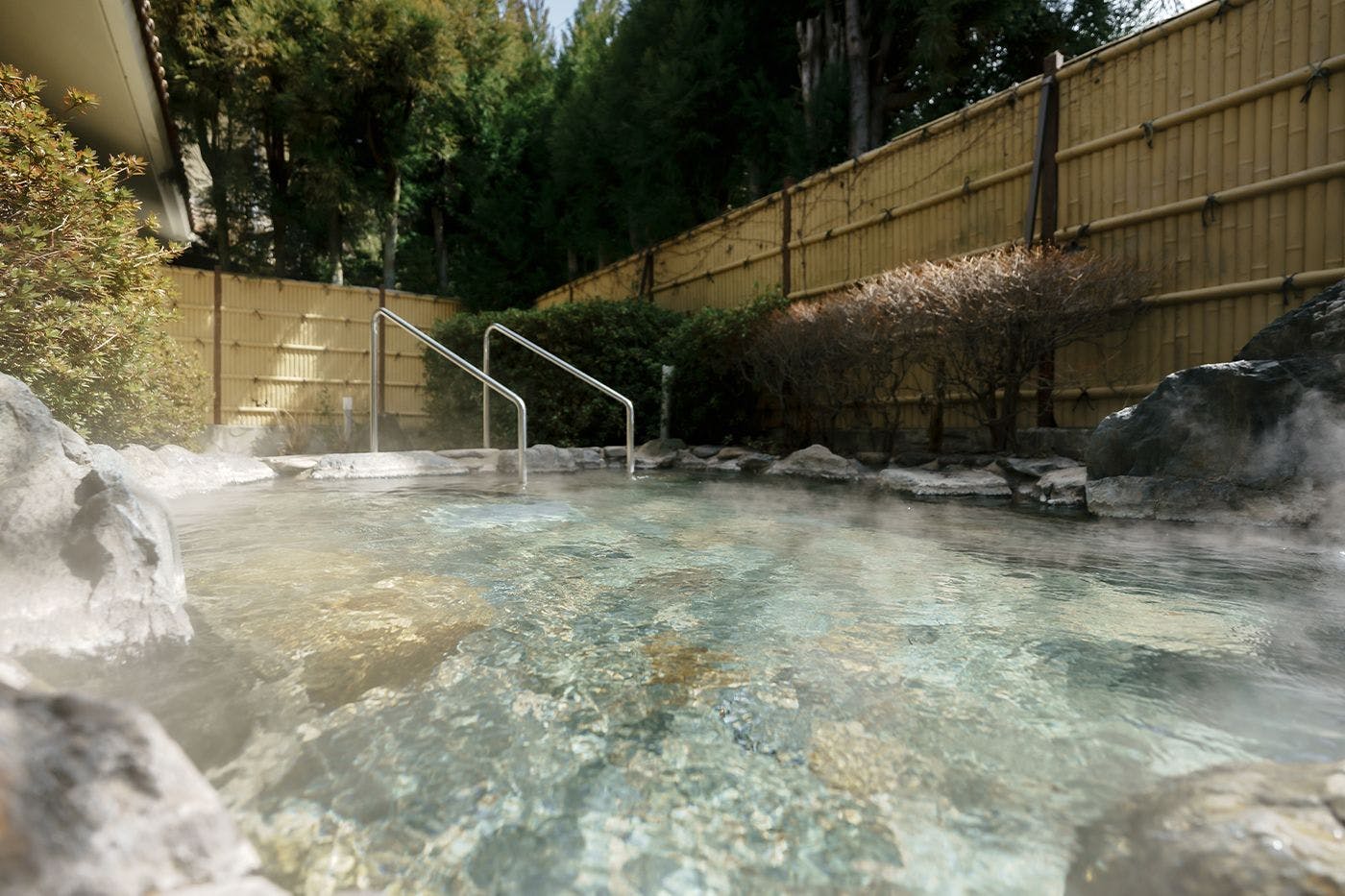 Mata air panas terbuka