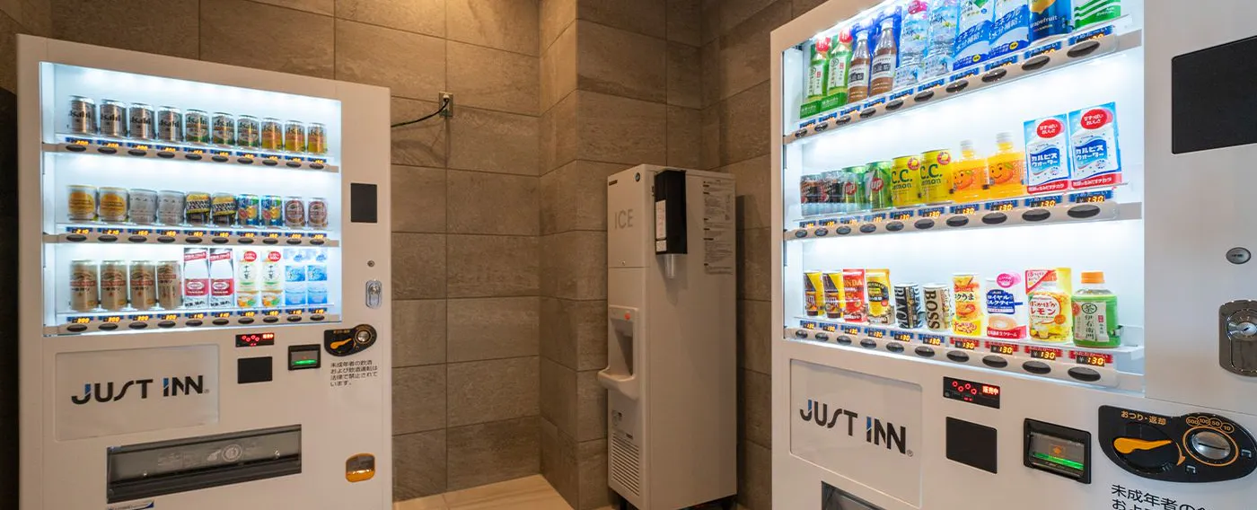 館內設施|1F・自動販賣機(提供各種酒類)