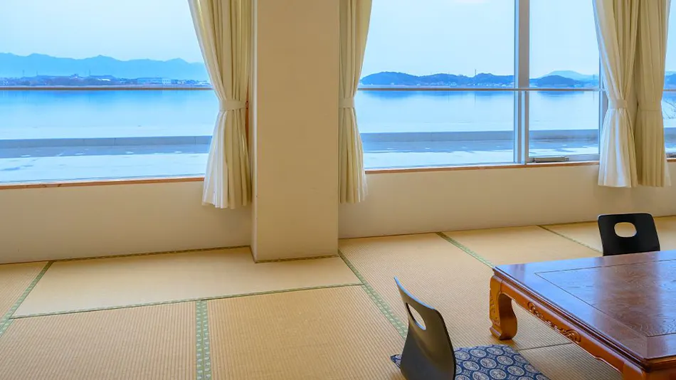 Lakeside Onsen Inn Kunibiki Glamping Base IZUMO