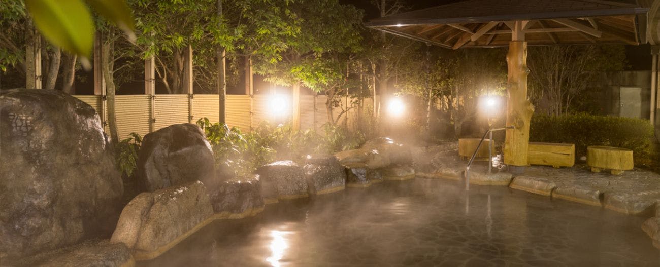 Pemandian air panas terbuka