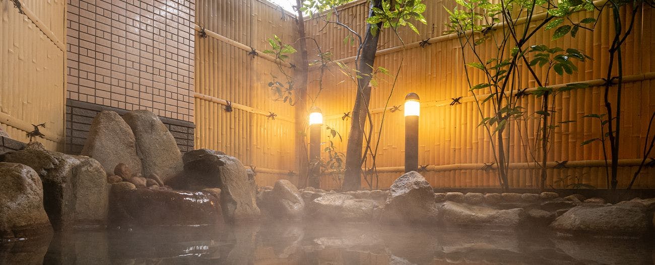 Pemandian air panas terbuka