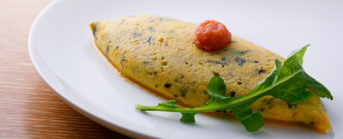 【日式西式自助餐】“博多蛋卷”，加入昆布丝作为秘制调味的和风蛋卷。