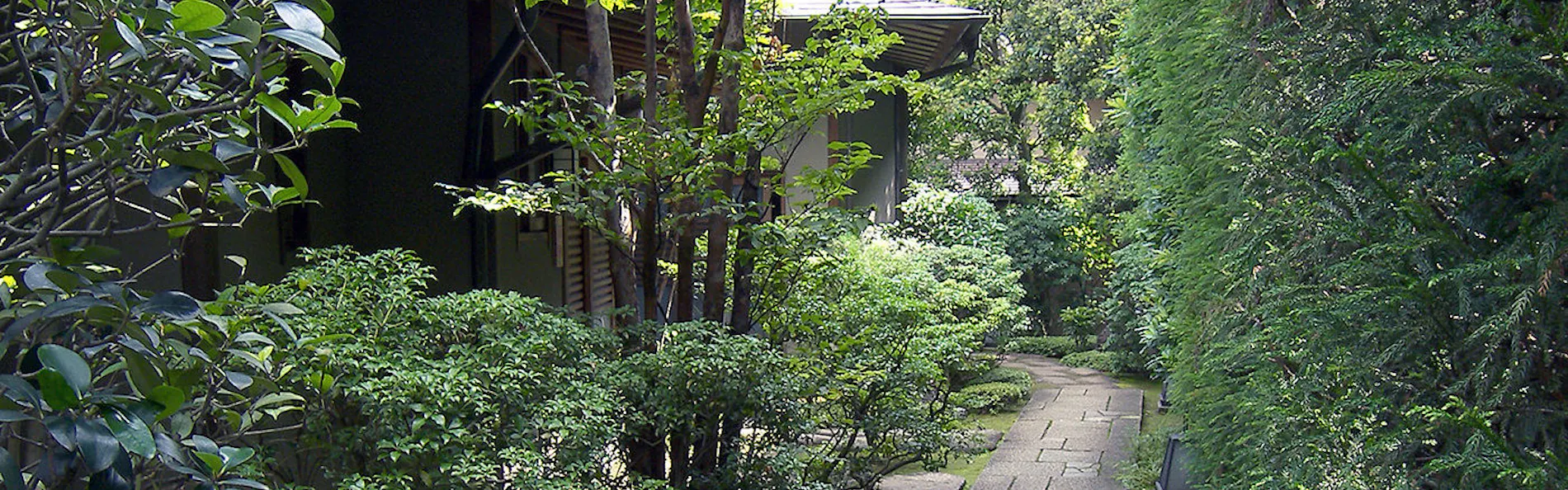 あたみ石亭別邸 桜岡茶寮