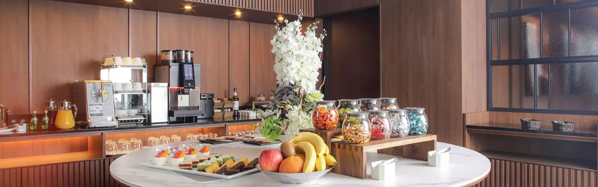 エグゼクティブラウンジ アフタヌーンティー