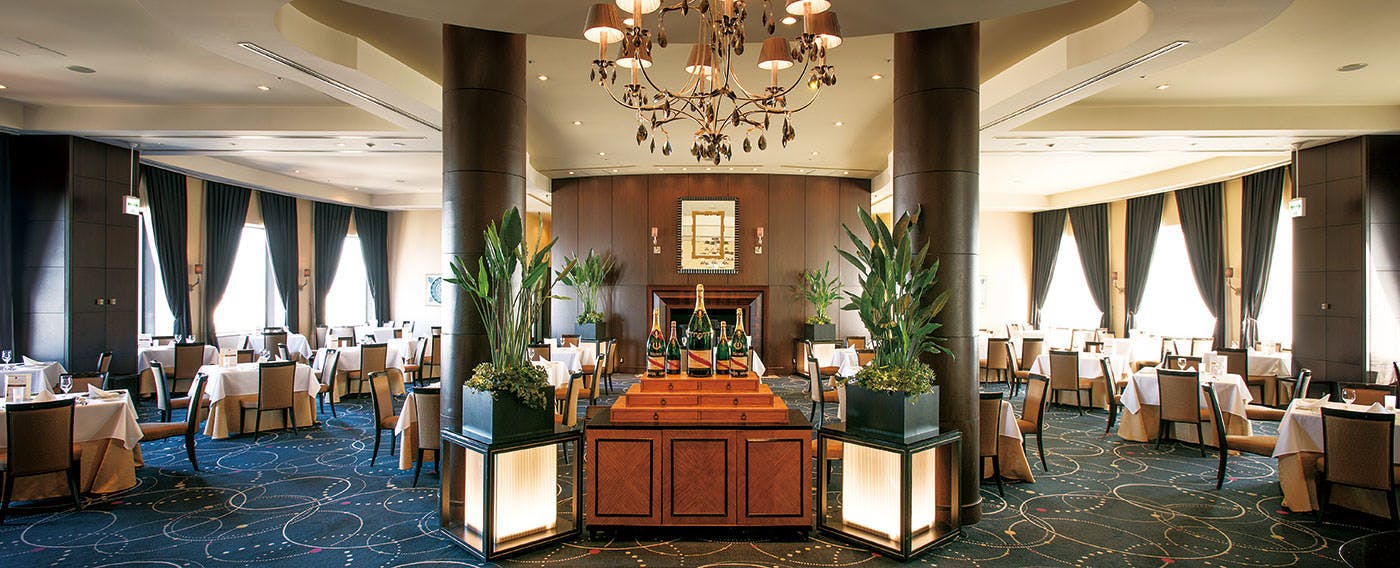 スカイレストラン「スターゲイト」