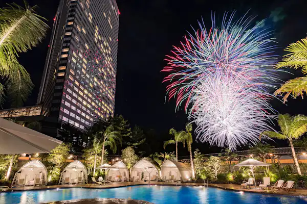 สระว่ายน้ำ