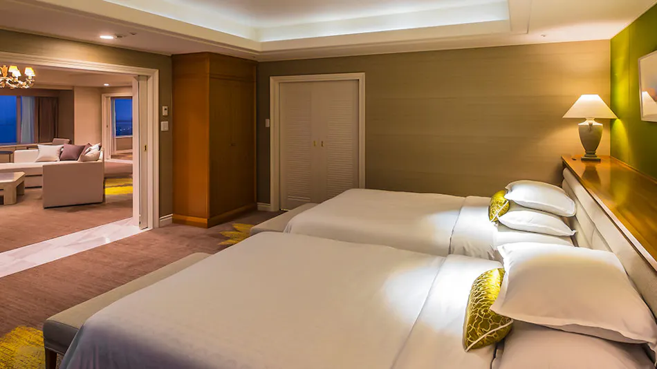 Phoenix Seagaia Ocean Tower