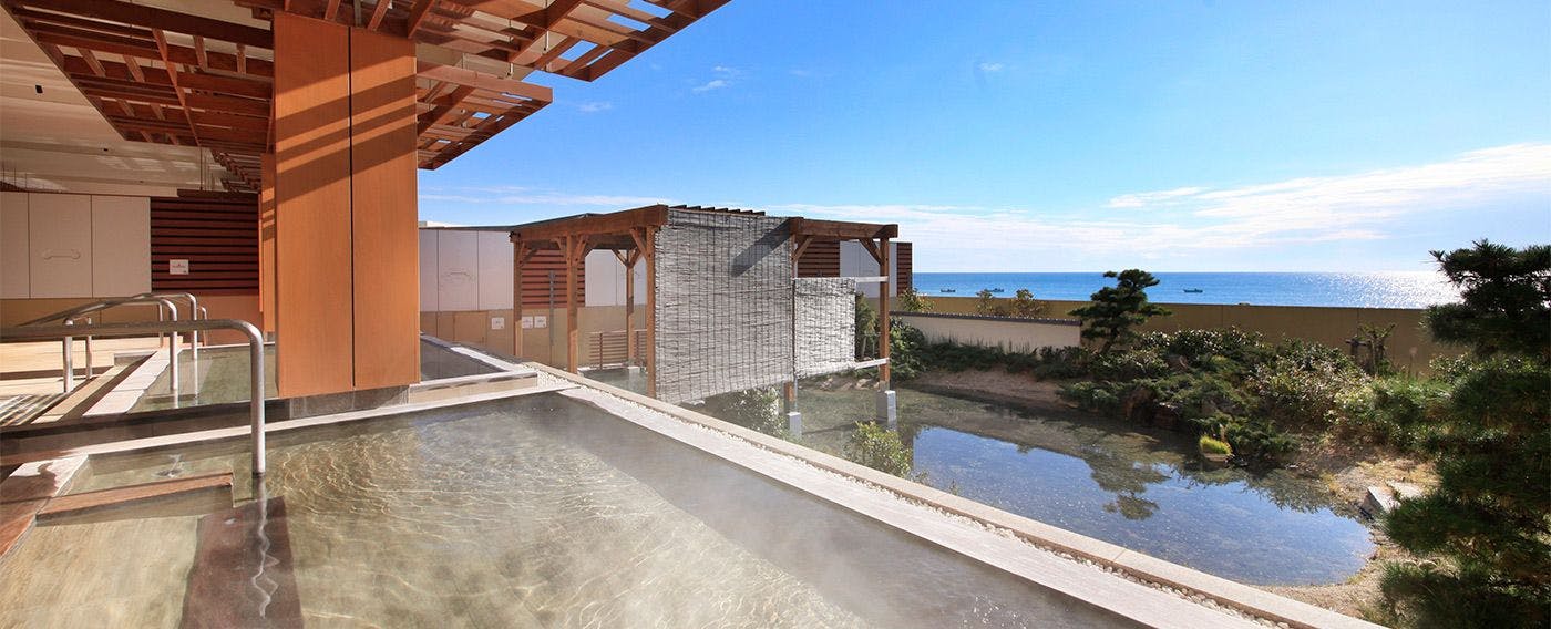 姉妹館・鴨川グランドホテルの温泉大浴場「海の回廊」