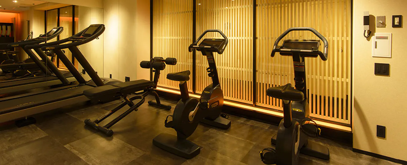 Gym kebugaran khusus untuk tamu akomodasi