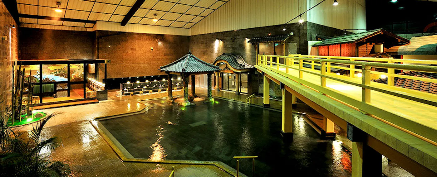 Pemandian Umum 'Genroku Furo'
