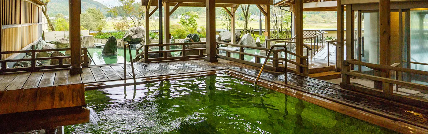 月岡温泉 白玉の湯 華鳳：大浴場