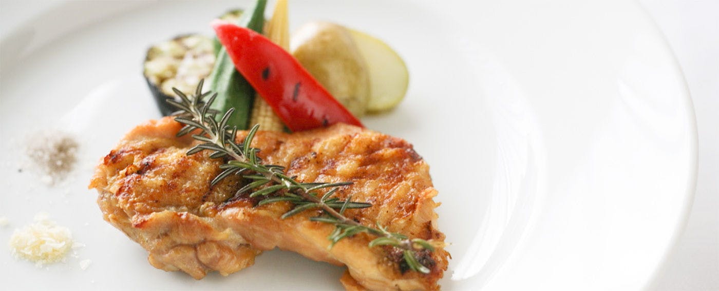 ไก่ซากุระฮิเมะย่าง