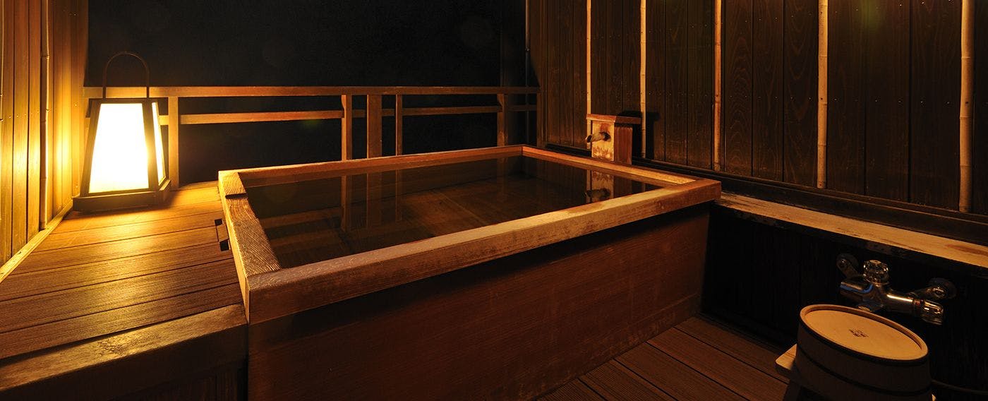 【โมมิ】ห้องพักพร้อมอ่างอาบน้ำกลางแจ้งแบบชิงารากิยากิ