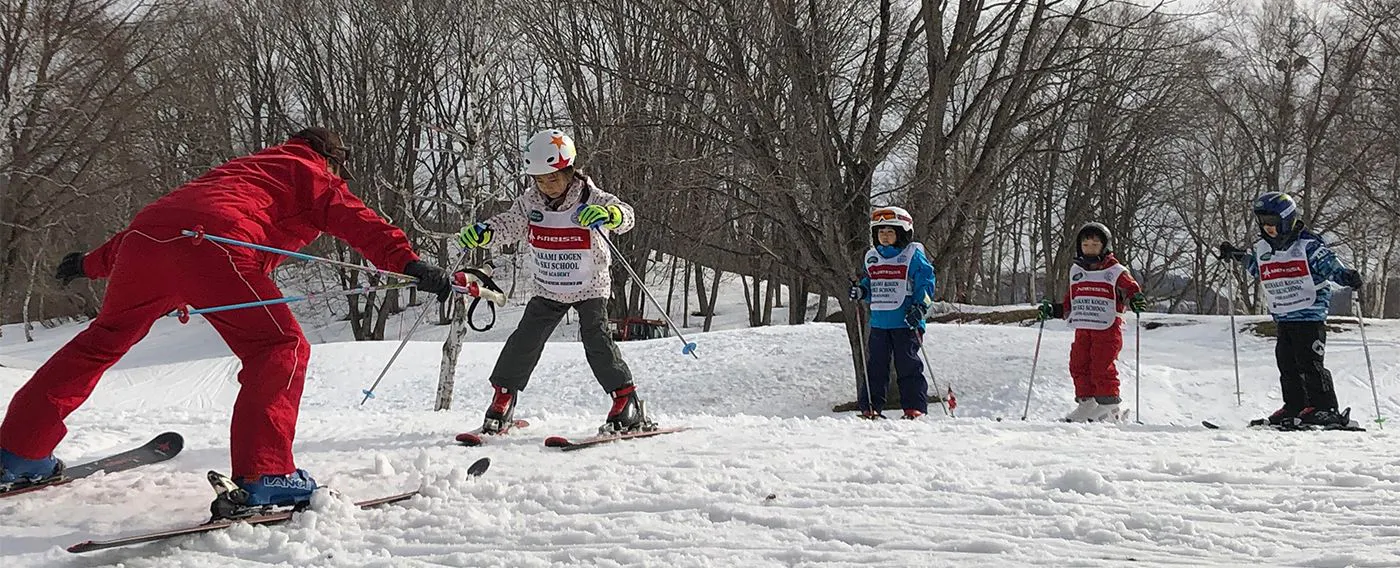 即使是第一次滑雪,也能透過符合自身程度的滑雪課程安心學習