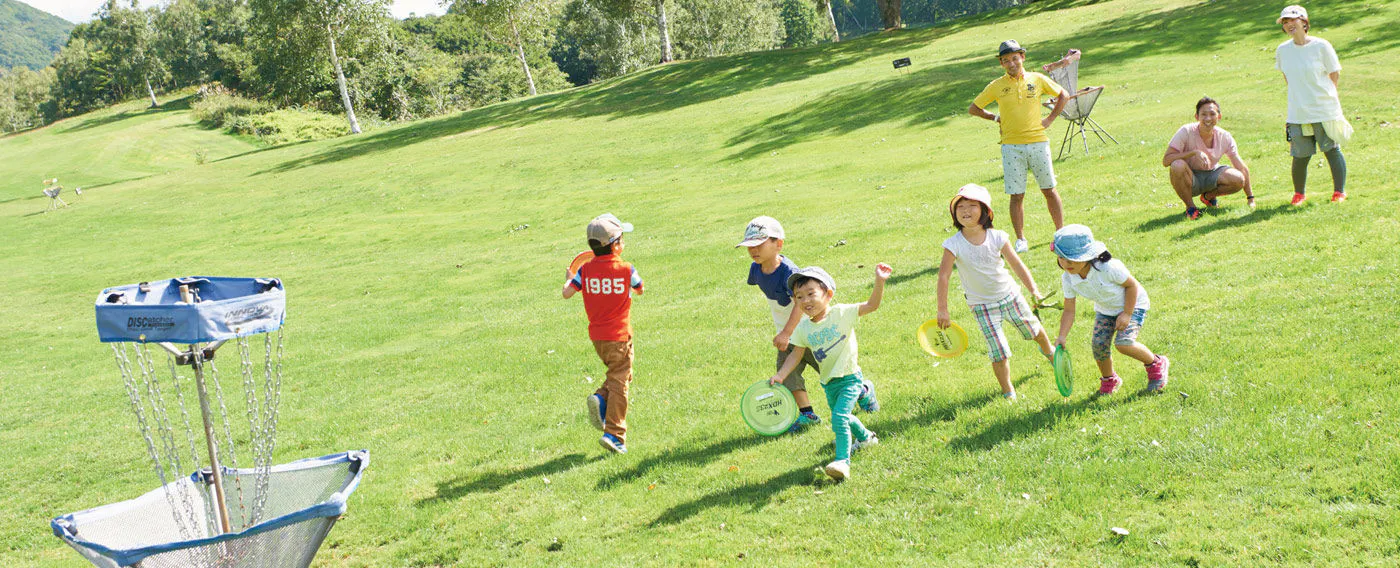一望無際的草地廣場,還有一天也玩不完的各種活動!