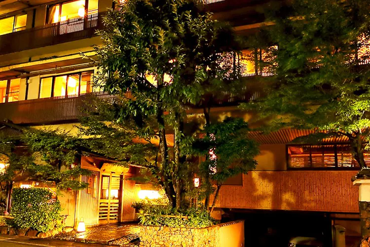 京都 嵐山温泉 渡月亭 宿泊予約なら Yahoo トラベル 京都 嵐山温泉 渡月亭 宿泊予約なら Yahoo トラベル