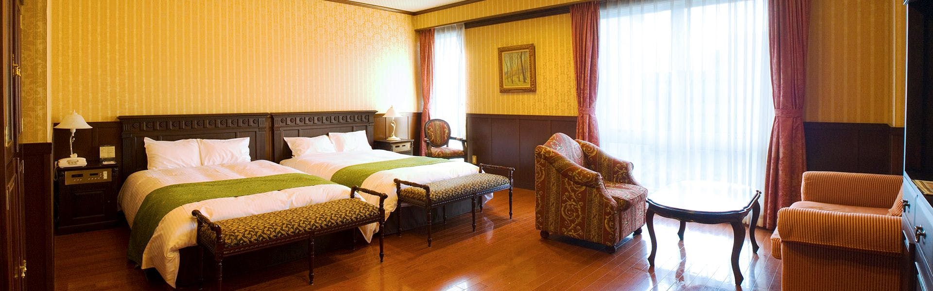 オールドイングランド道後山の手ホテル