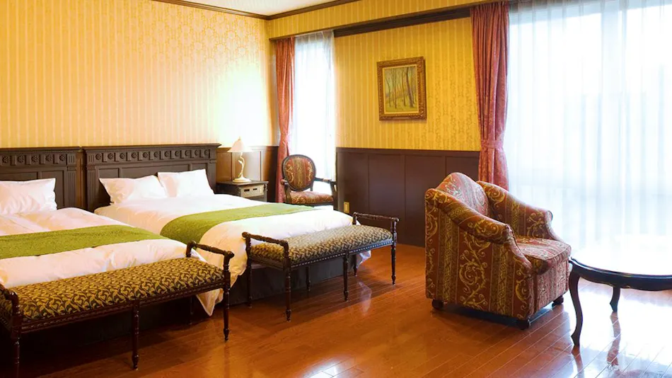 Old England Dogo Yamanote Hotel