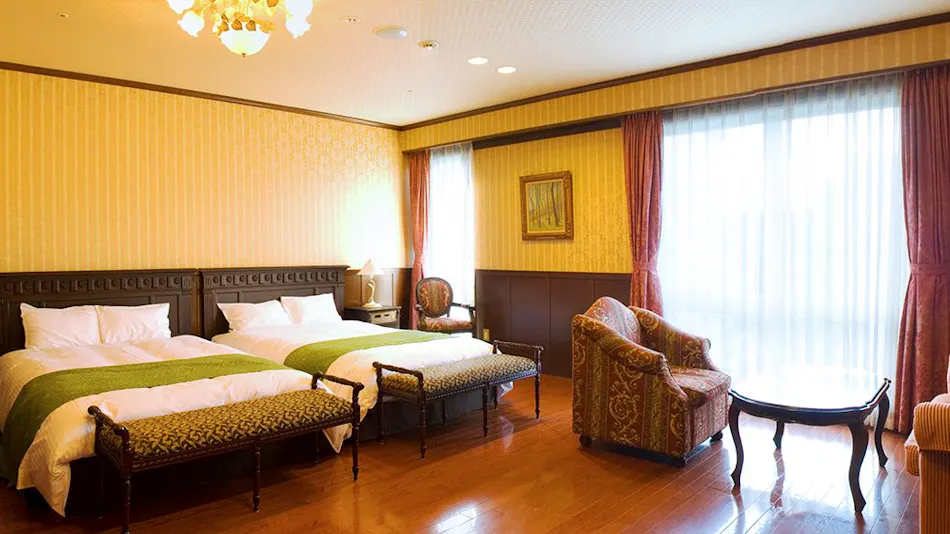 Old England Dogo Yamanote Hotel