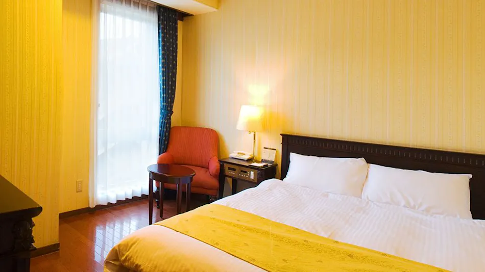 Old England Dogo Yamanote Hotel