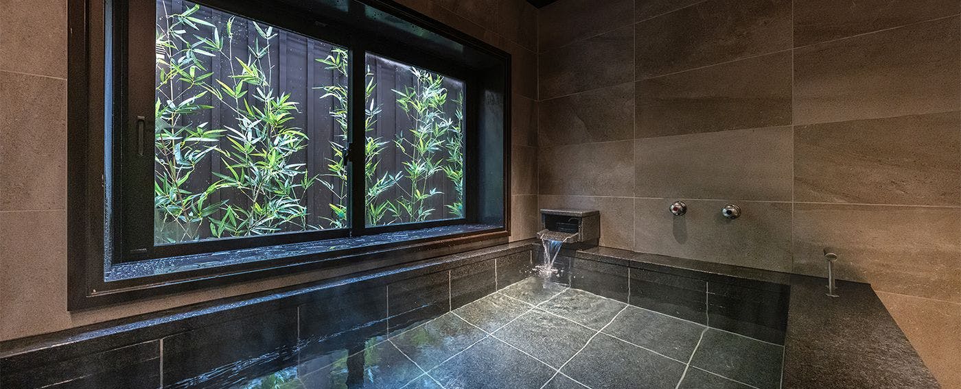 อ่างอาบน้ำส่วนตัว "อุตาคาตะ-utakata-"