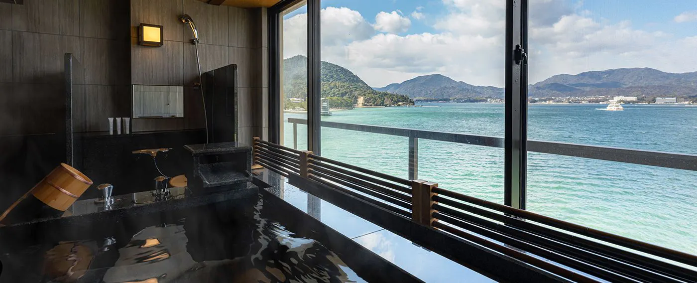 宮島 錦水館