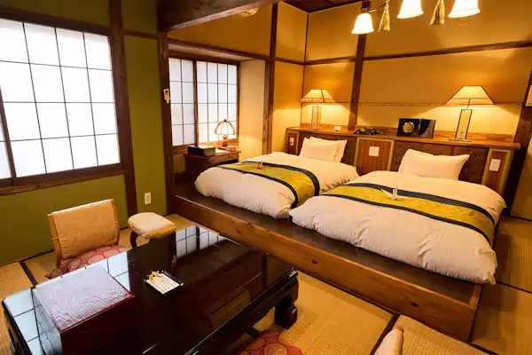 ตัวอย่างห้องพักในอาคารหลัก