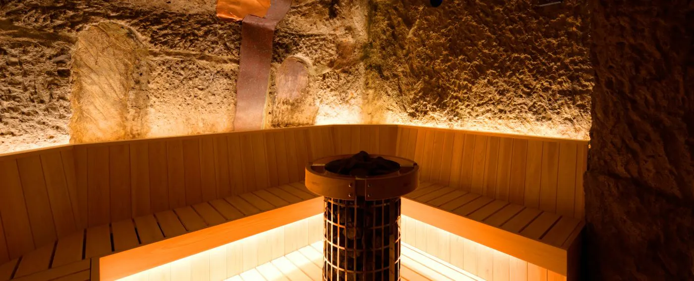 洞窟風呂サウナ