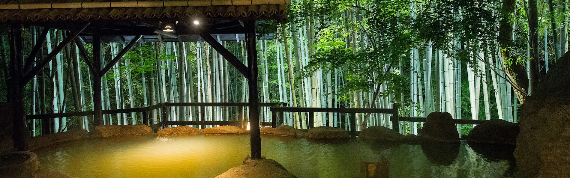 秘境 白川源泉 山荘 竹ふえ