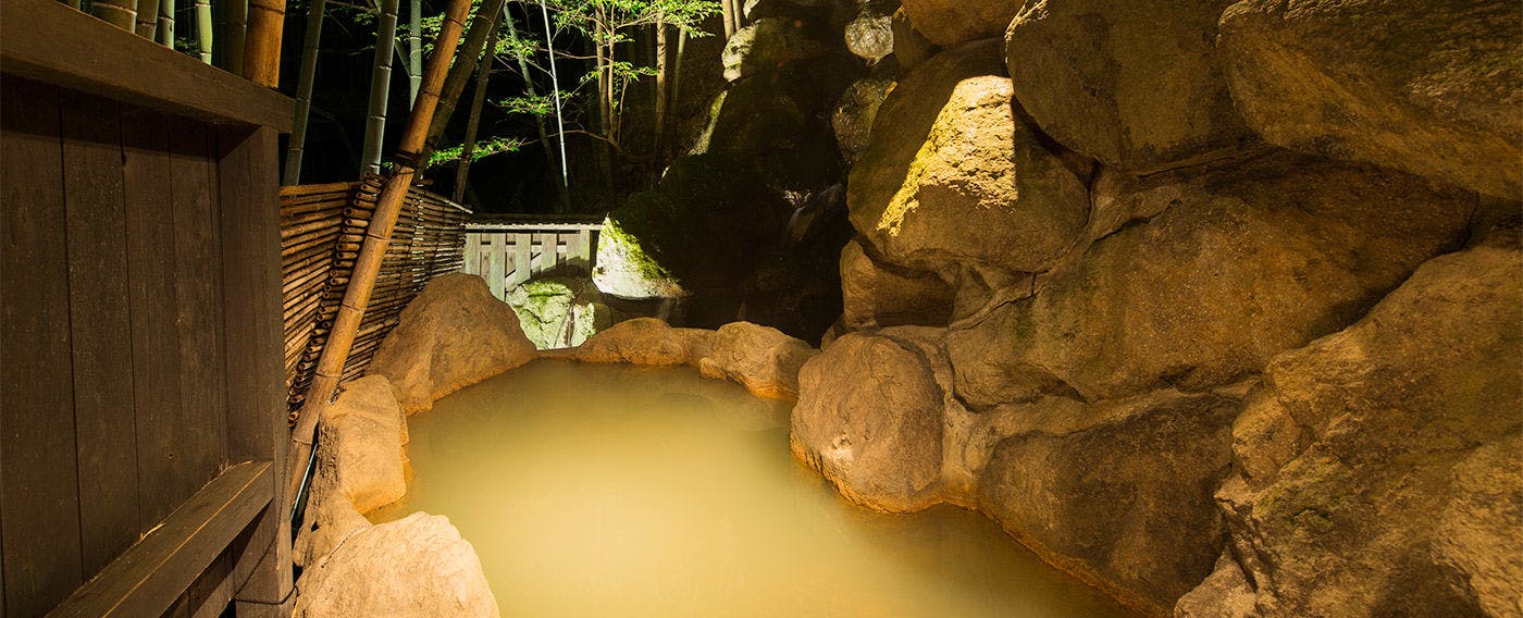 秘境　白川源泉　山荘　竹ふえ