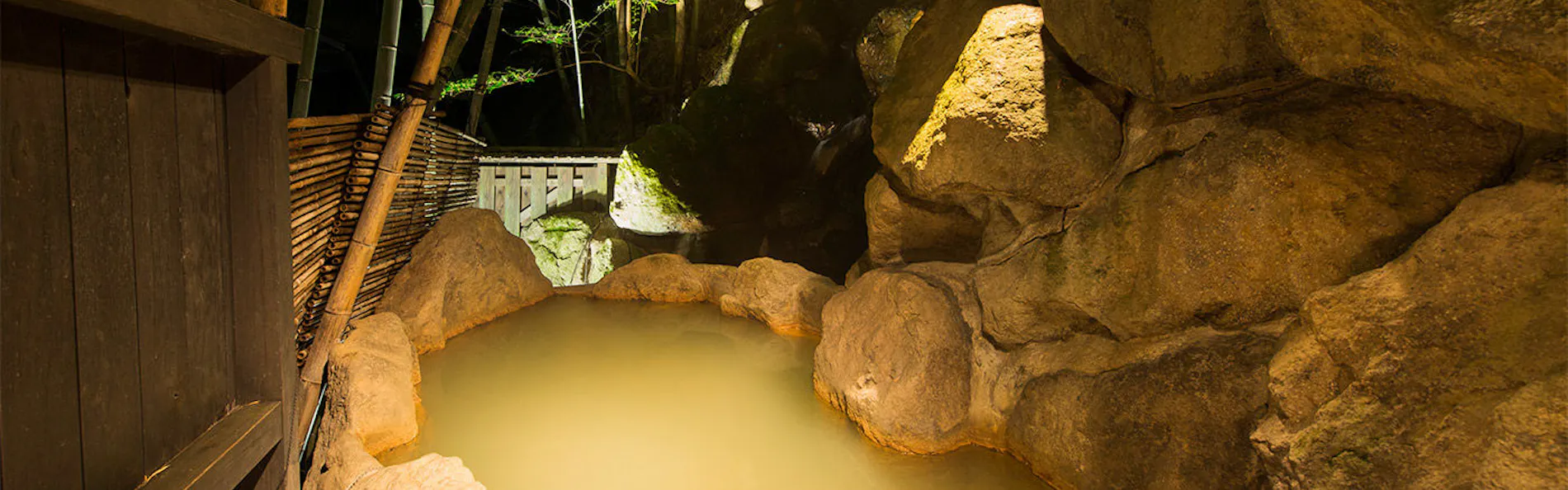 秘境 白川源泉 山荘 竹ふえ