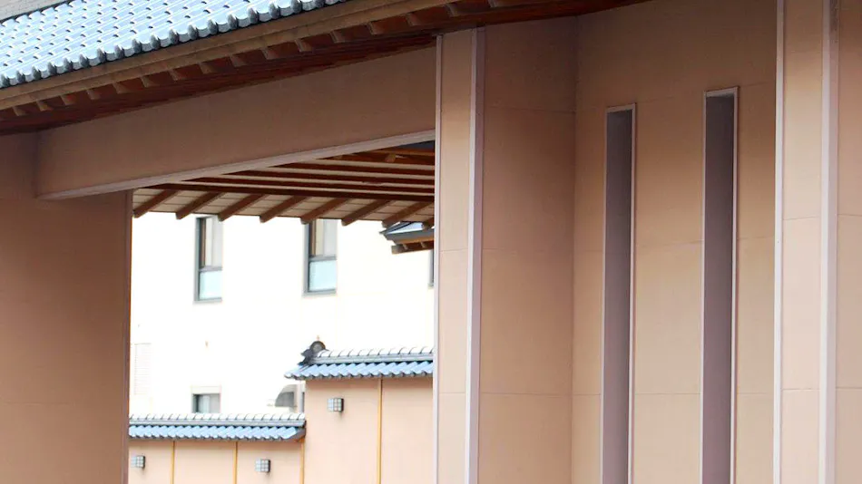 Ryotei Hanayura