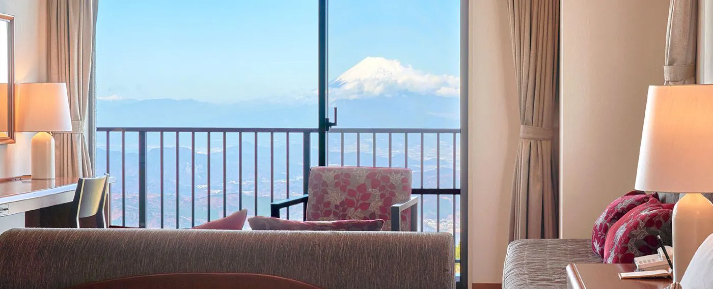 雄大な景色を眺められる自慢のマウンテンビュー