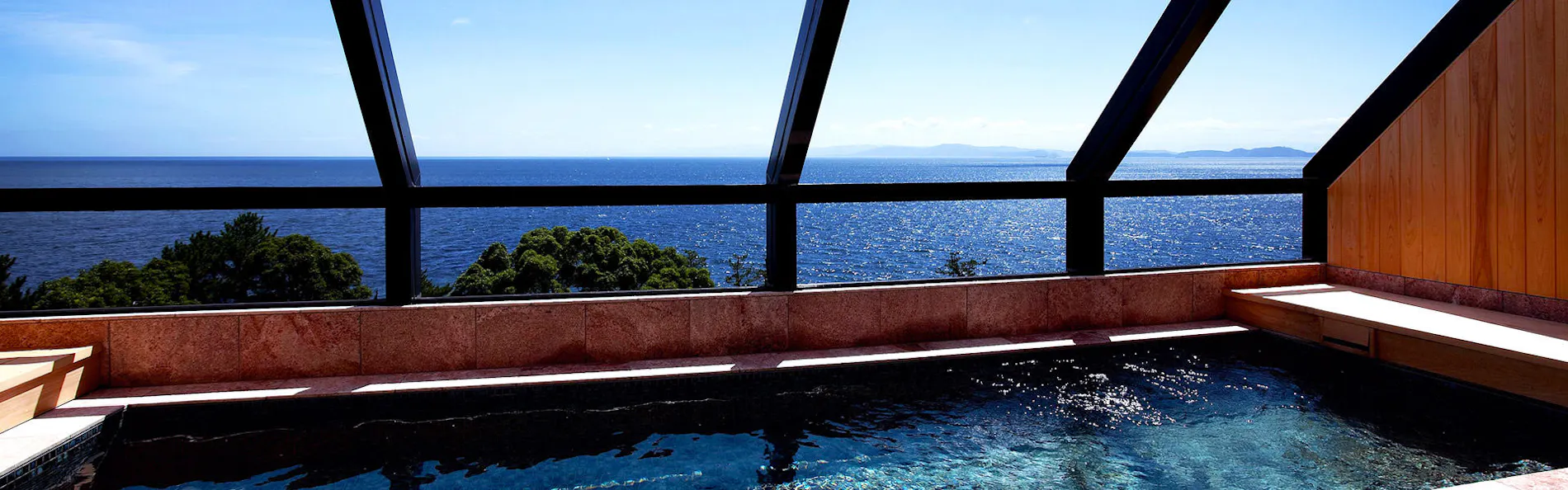 海のホテル 島花