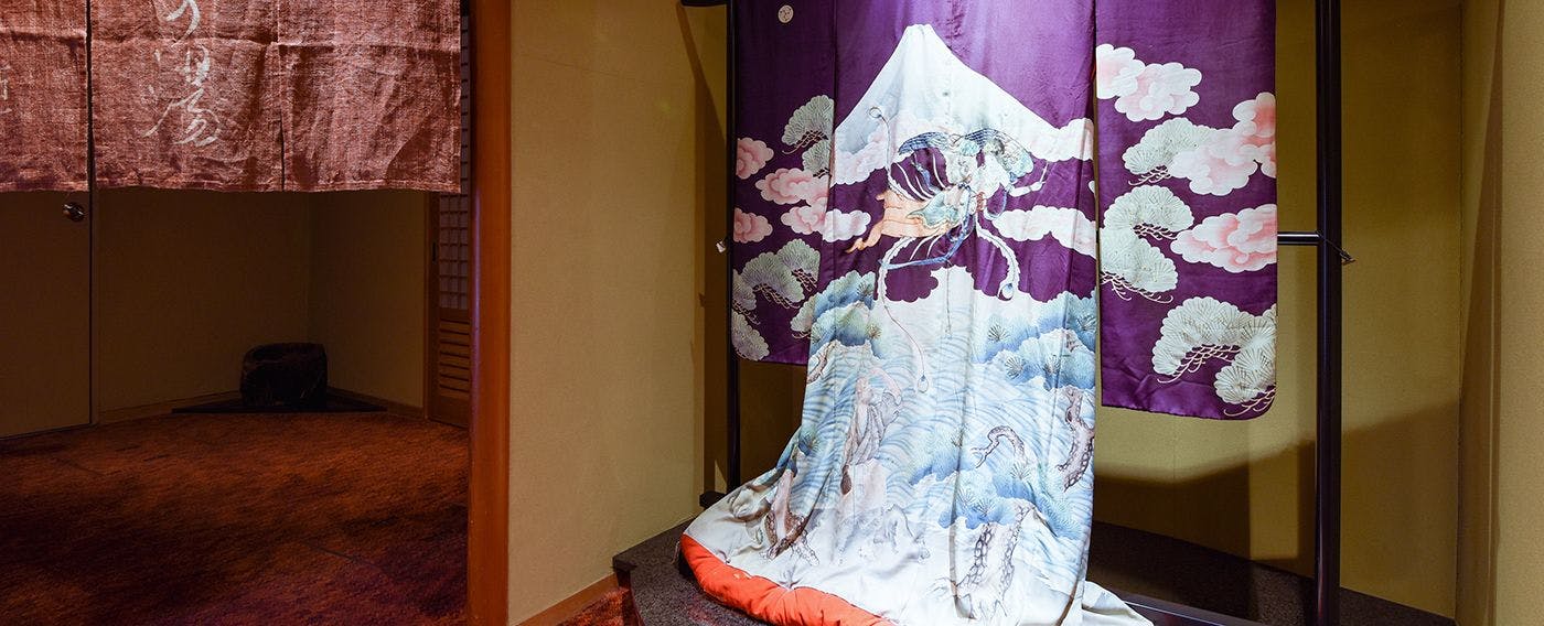 館内展示(羽衣天女の着物)