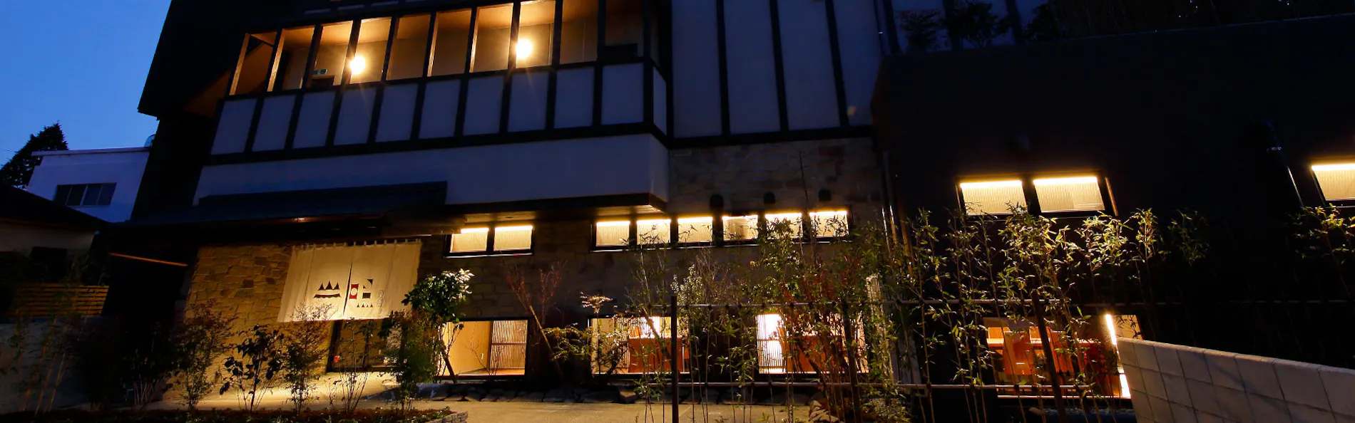 白濁源泉掛け流し八湯めぐりの湯 雲仙温泉 民芸モダンの宿 雲仙福田屋