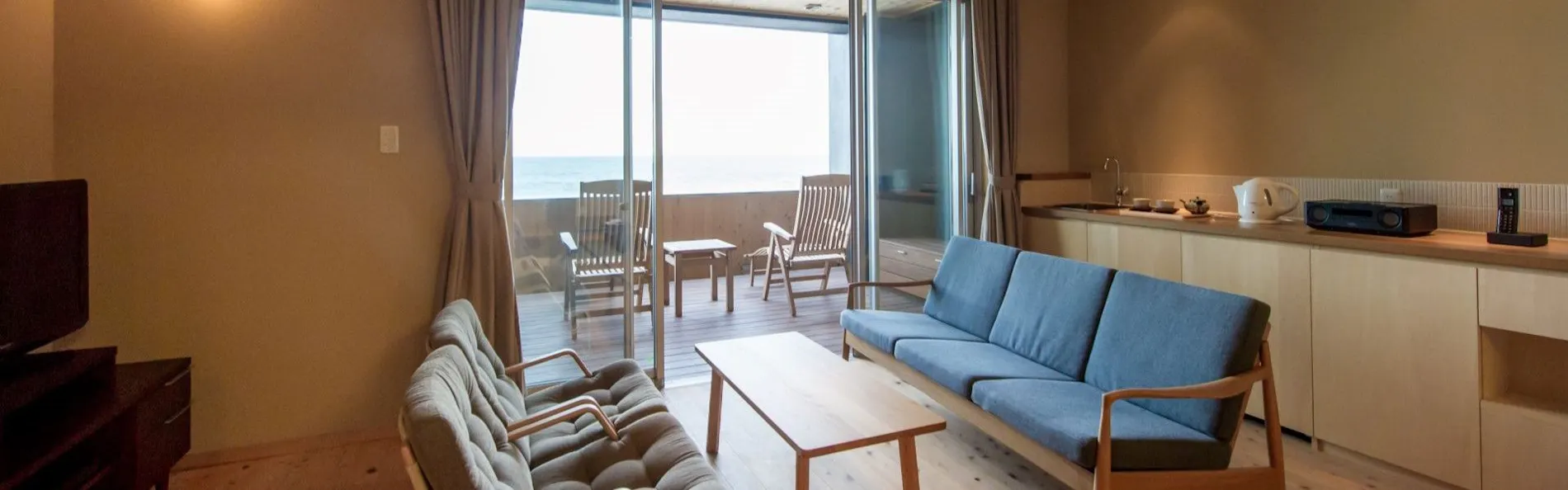 里海邸 金波楼本邸