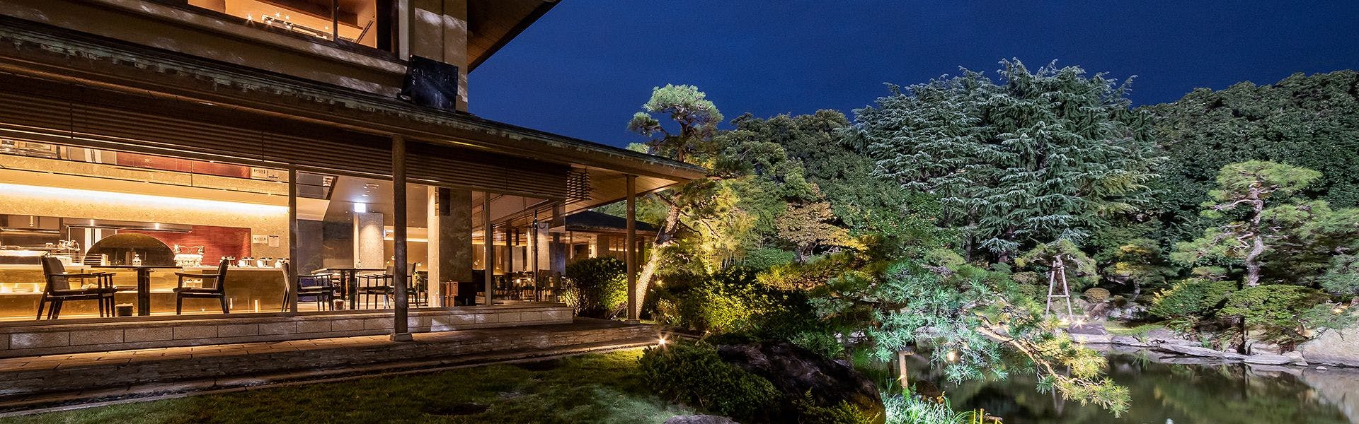 Ngoại thất nhà hàng