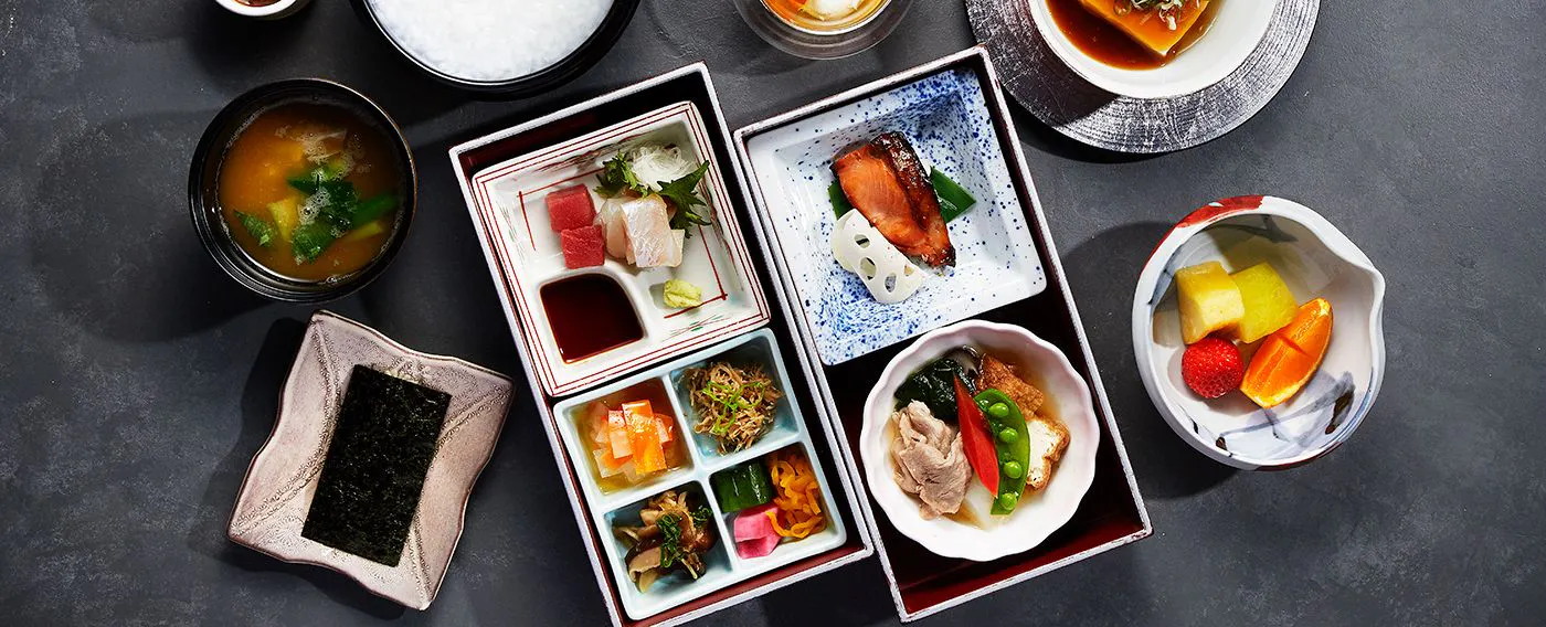 繊細な味わいが体にやさしい自慢の和朝食「あさげの水暉膳」