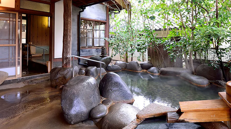 Hatago Kayausagi