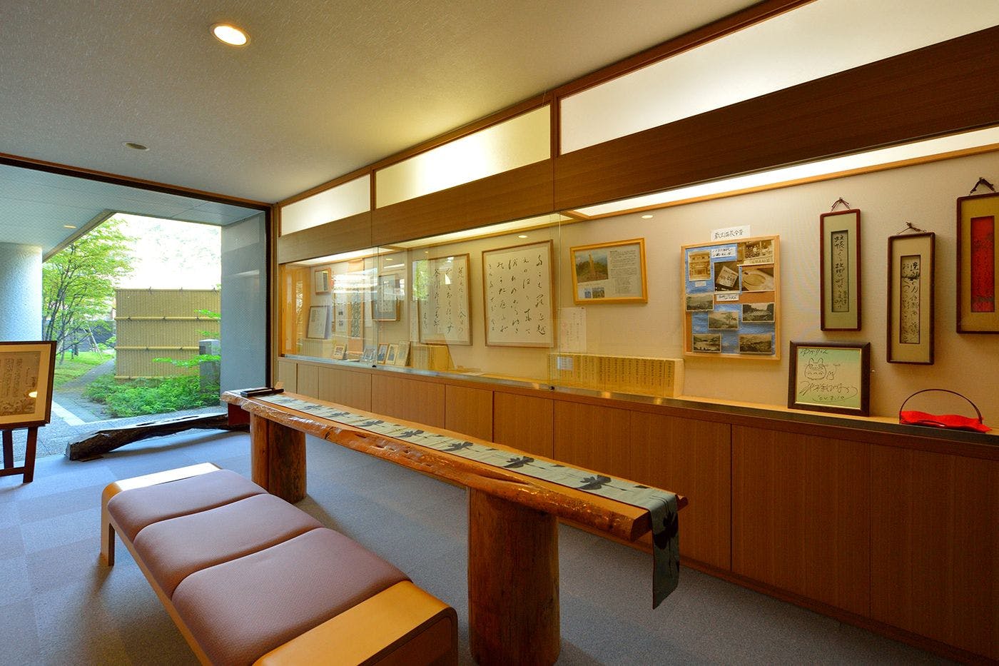 当館ゆかりの歌人・斎藤茂吉に関わる展示コーナー