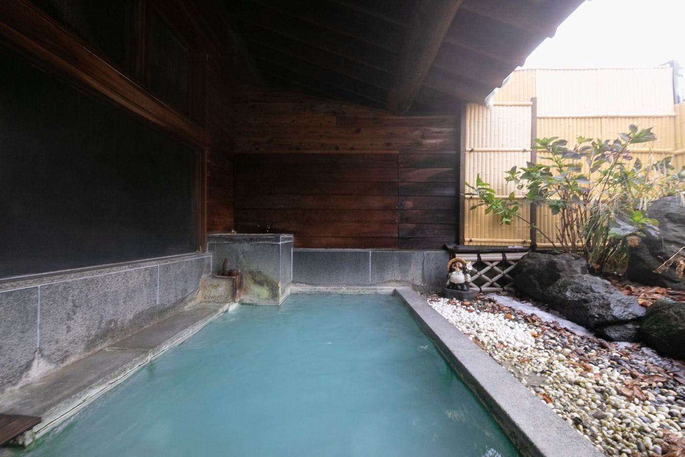 蔵王温泉　和歌（うた）の宿　わかまつや