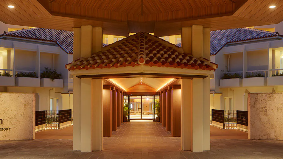 Sheraton Okinawa Sunmarina Resort
